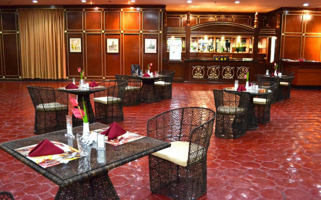Waterfront Airport Hotel & Casino
