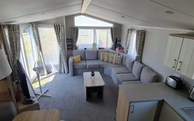 Mikey 3 bed Balcony Rhyl