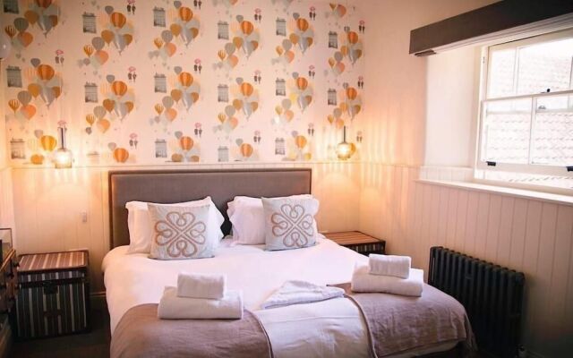 The White Hart Somerton