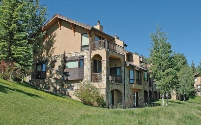 Snowmass Woodrun V 3 Bedroom Ski in, Ski out Mountain Residence in the Heart of Snowmass Village