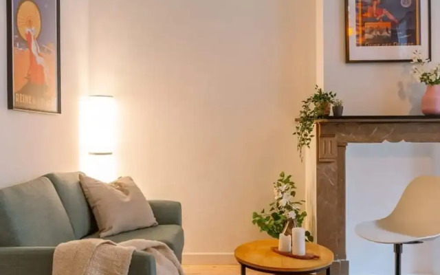 Cozy and Spacious Apartment Nearby the Beach