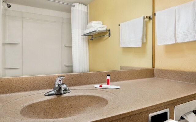 Super 8 by Wyndham Des Moines