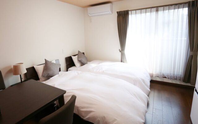 Kyogura Higashiyama Shichijo