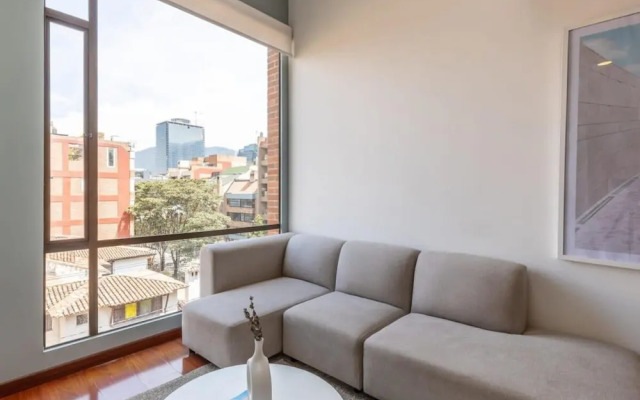 w Unique 1BR Duplex in Parque 93