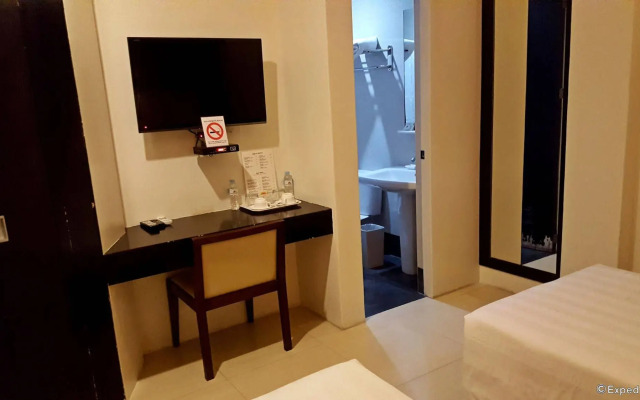 Manhattan Suites Inn