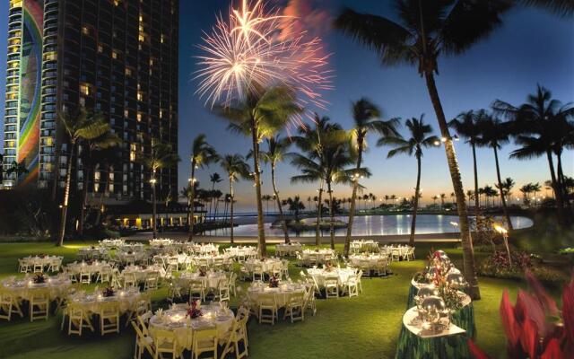 Hilton Hawaiian Village Waikiki Beach Resort