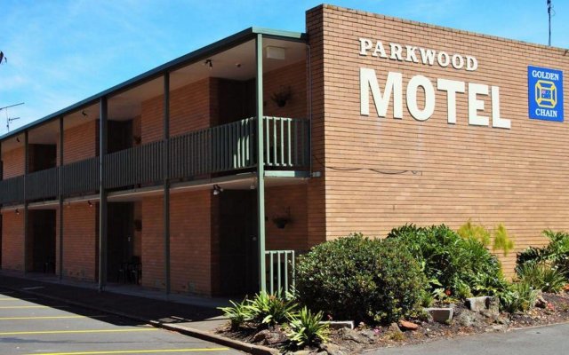 Parkwood Motel & Apartments
