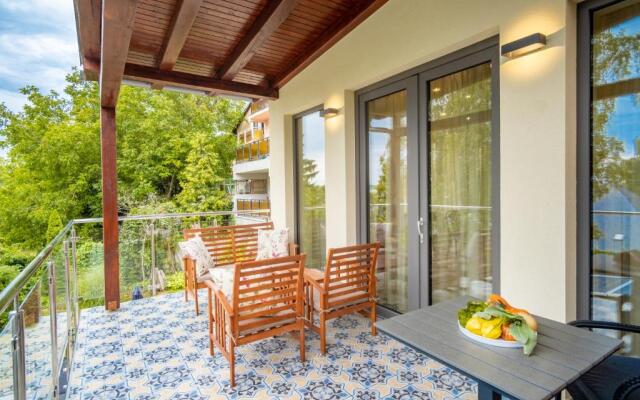Kiss-Henézi Guest House
