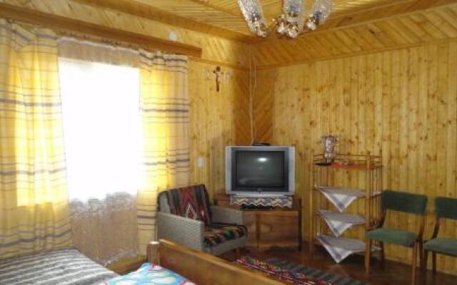 Zatishok Guest House
