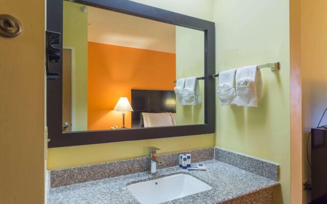 AmericInn by Wyndham Streator
