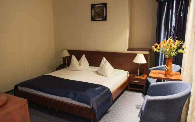 Samaa Hotel