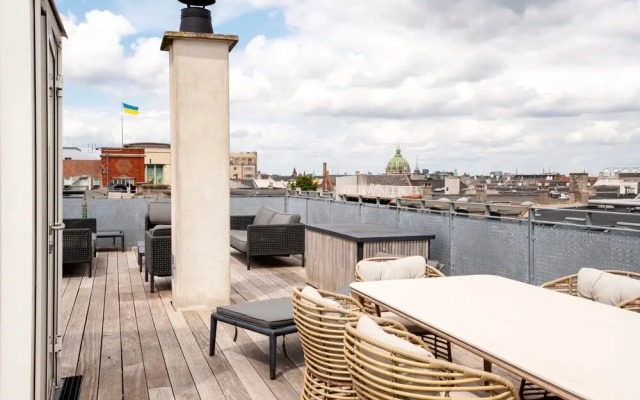 Dinesen Collection Signature Penthouse by Royal Theatre