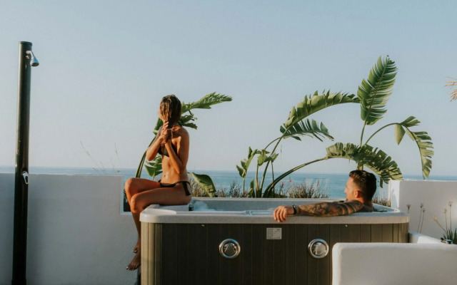 Kahlua Sea View Suites