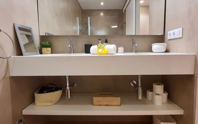 Opening Doors Vilassar. Family house Beach & Relax