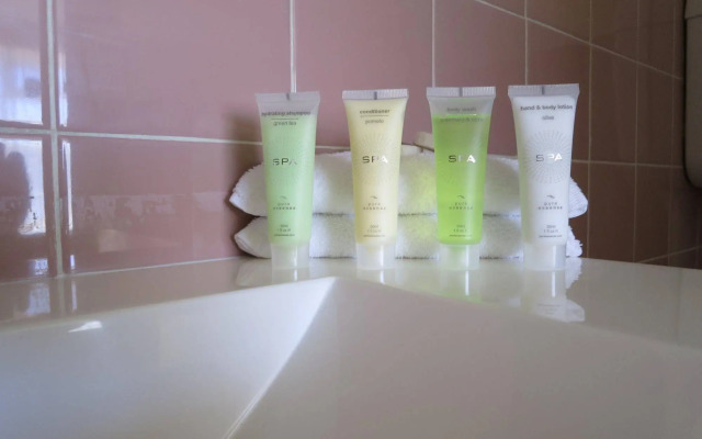 Shifting Sands Motel