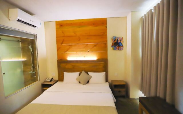 Rustic Hotel Quy Nhon Powered by ASTON