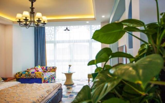 Dali Luzhoufan Seaview Hotel