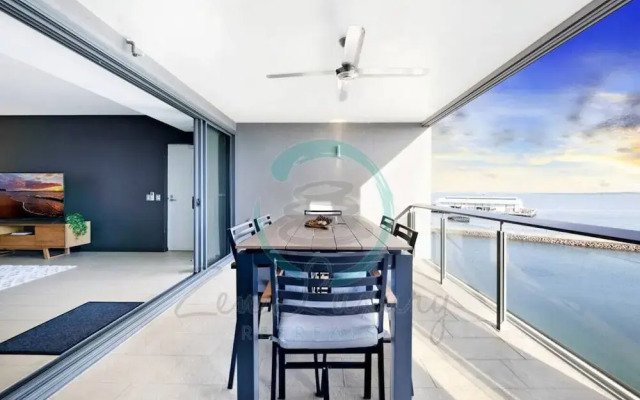 ZEN OCEANIA - 2 Bedroom Ocean View