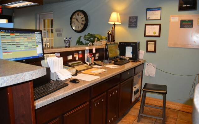 Travelodge Grand Forks