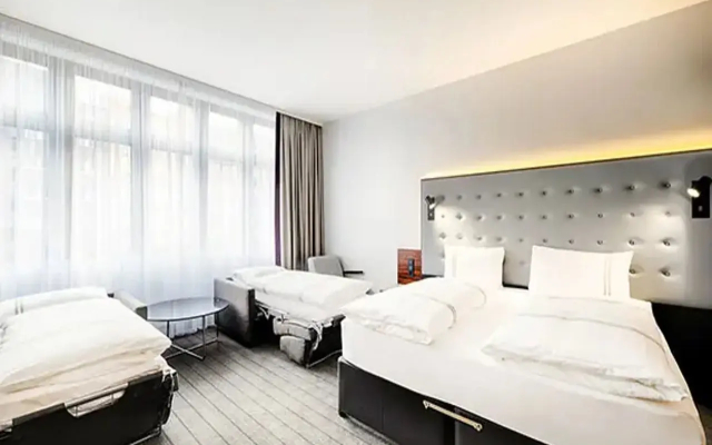 Premier Inn Koeln City Mediapark