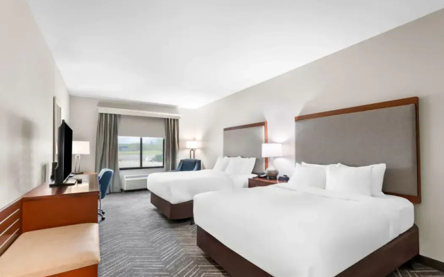 Comfort Inn & Suites Mountain Iron and Virginia