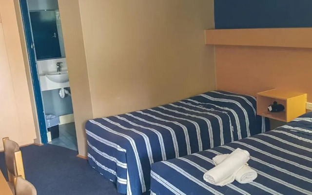 Windsor Heritage Motel