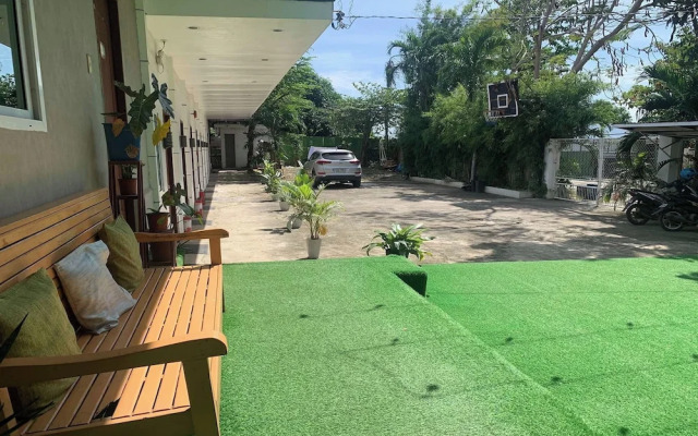 Green Dale’s Travellers Inn Puerto Princesa