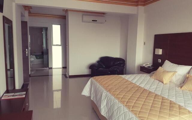 Prince Hotel