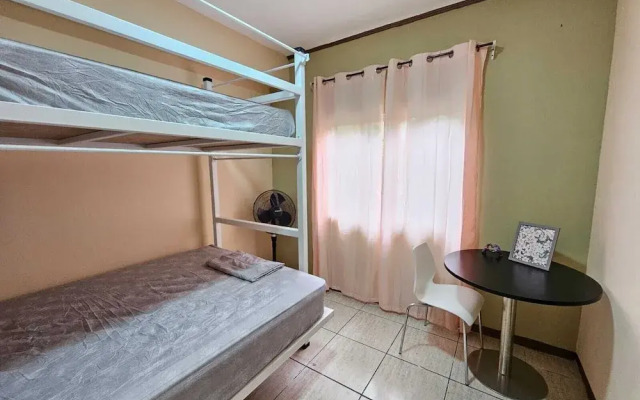 Hostel La Cali Inn