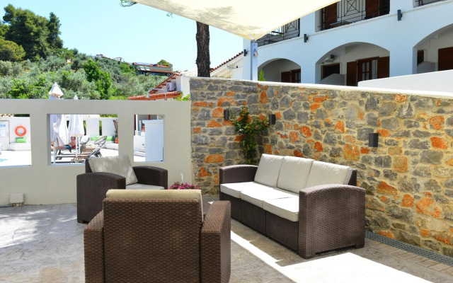 Marina Hotel