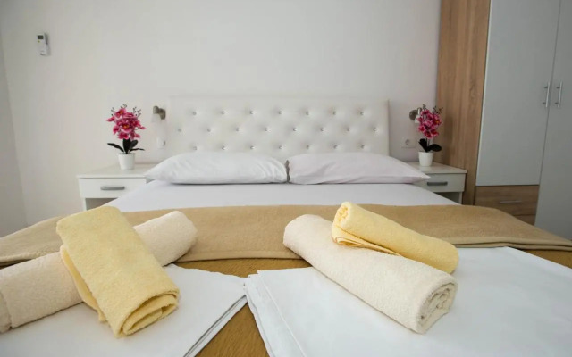 Hotel San