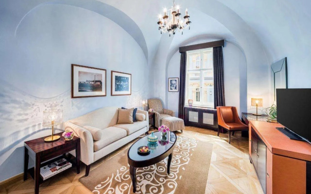 Mandarin Oriental, Prague