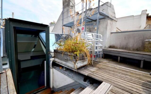 Vienna Residence | Luxury apartment Vienna with roof terrace Stephen's Cathedral view