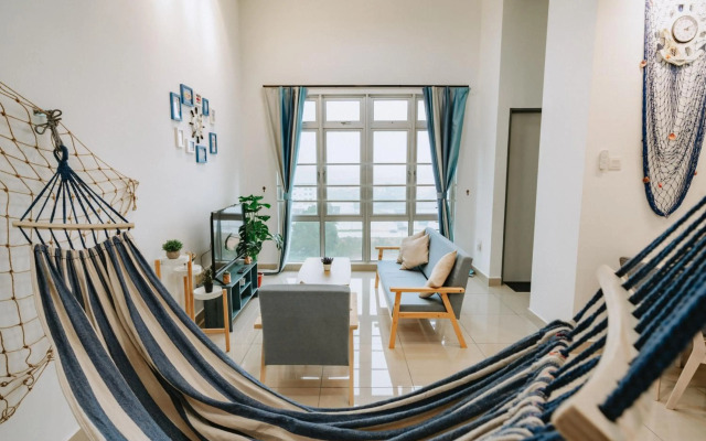 【Manhanttan Mount Austin】The Bubble Room - 6 pax