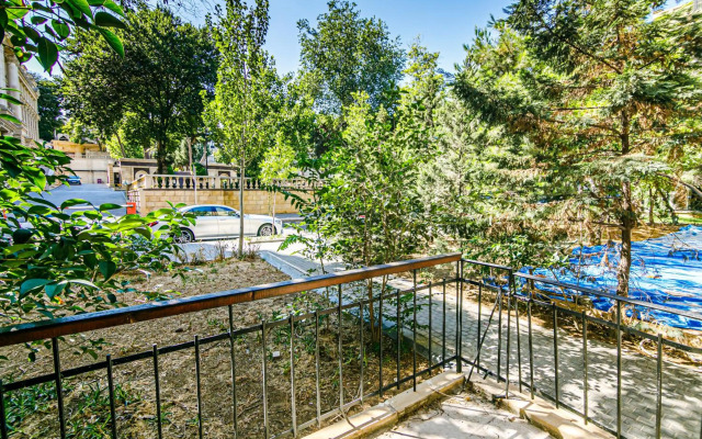 Azneft Royal Suite Apartment Sea View