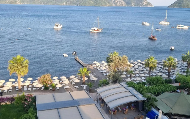 Amos Hotel