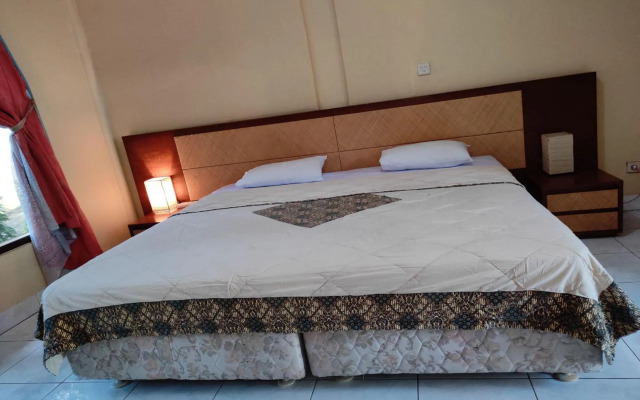 OYO 3923 Villa Puri Royan