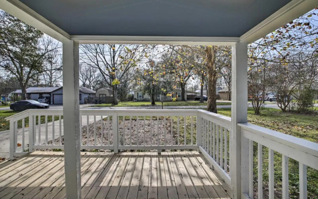 Pet-friendly Cottage, 3 Blocks to Main St!