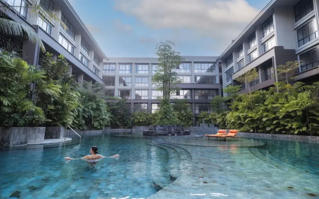 Azure 1BR Pool Side Apartment Nusa Dua