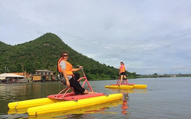 Blue Sky Raft at Kanchanaburi