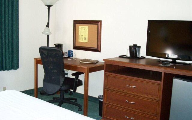 Voyager Resort Inn
