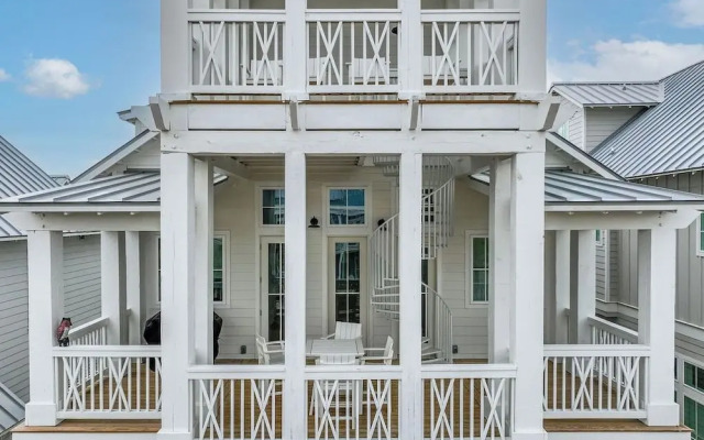 Salty Beaches 226 BAR