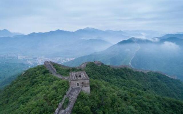 The Pondlife Hotel at Mutianyu Great Wall