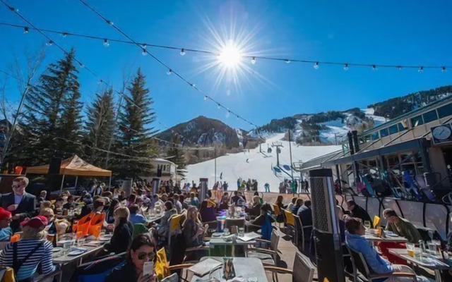 Snowmass Village 2 Bedroom Platinum-rated Ski In, Ski Out Condo