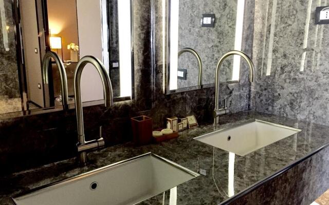 Villa Marrone Luxury Residences