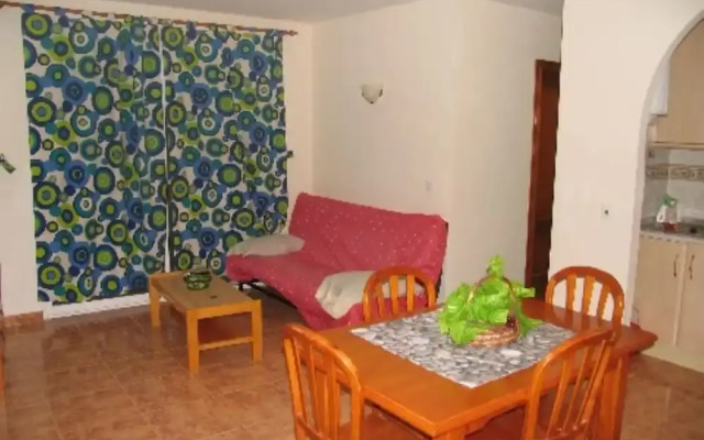 Impressive Apartment With Terrace and two Rooms, AC and Pool