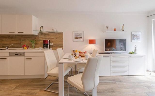 Les Belles, Haus Davide, FW Exclusive, Whg 7