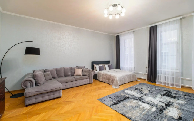 DeRent Aparts (ДеРент Апартс) на улице 8-я Советская 35