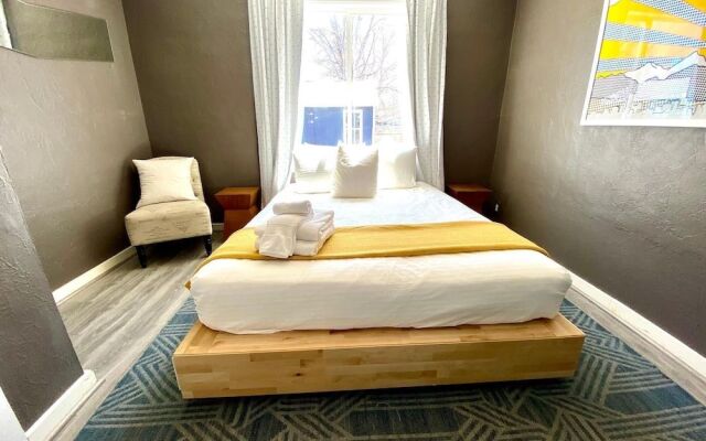 Adorable Bungalow Near Downtown Loveland!