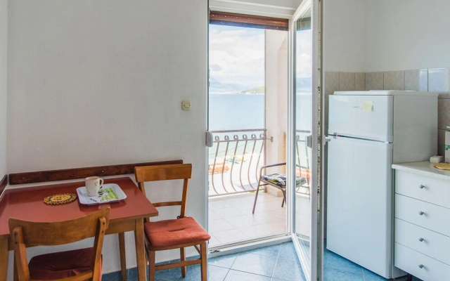 Amazing Apartment in Slatine With 1 Bedrooms and Wifi